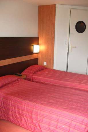 Imagen de los exteriores del Hotel Premiere Classe Saint Ouen L'aumone. Foto 14