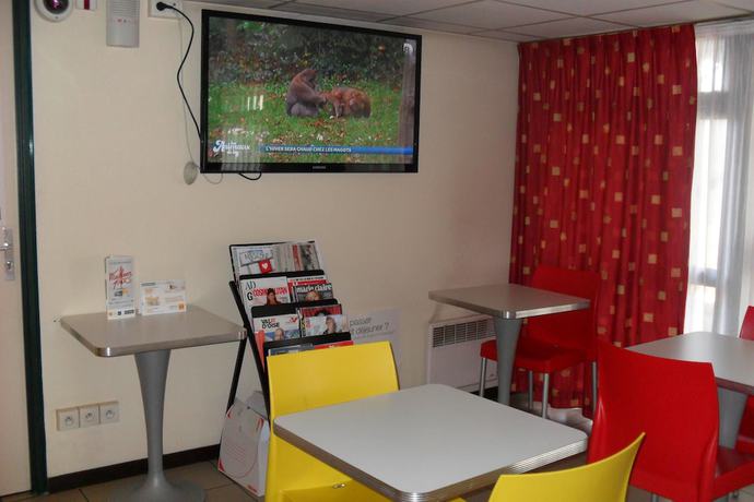 Imagen del bar/restaurante del Hotel Premiere Classe Saint Ouen L'aumone. Foto 4