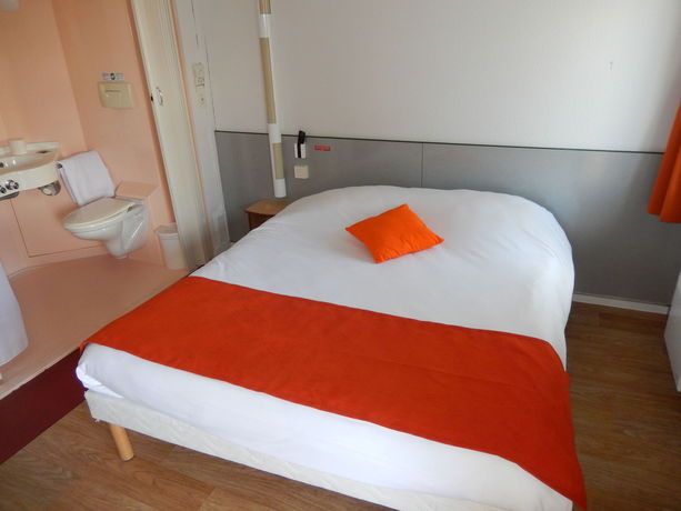 Imagen de la habitación del Hotel Premiere Classe Saintes. Foto 10