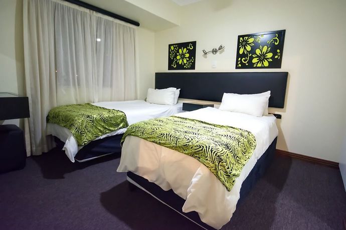Imagen de la habitación del Hotel Premiere Classe Suites. Foto 9