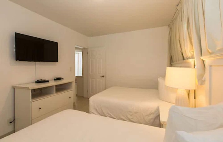 Imagen de la habitación del Hotel Premiere Hotel. Foto 3
