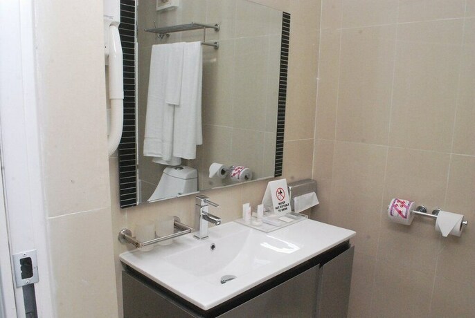 Imagen de la habitación del Hotel Premium And Suites By Victoria Inn. Foto 25