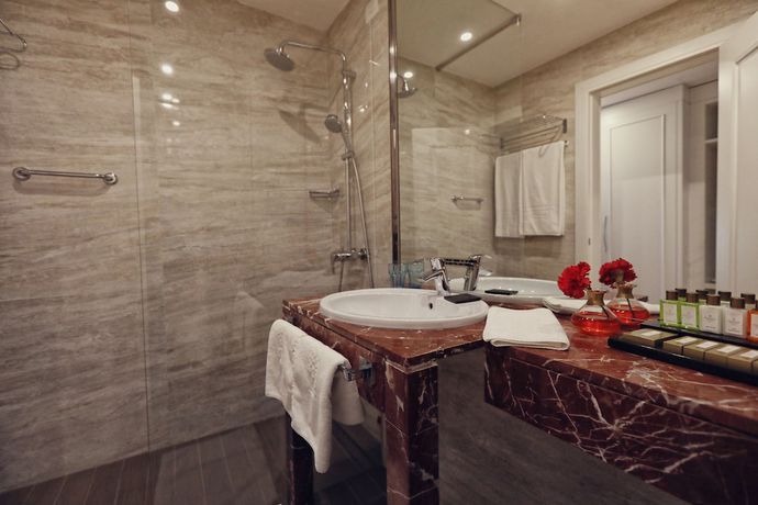 Imagen de la habitación del Hotel Premium Beach Hotel. Foto 3