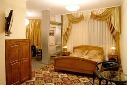 Imagen general del Hotel Premium Hotel, Chernivtsi. Foto 12