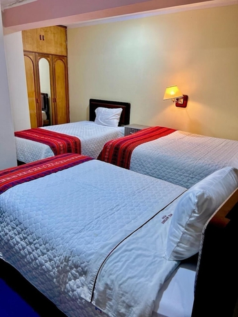 Imagen de la habitación del Hotel Premium Plaza. Foto 8