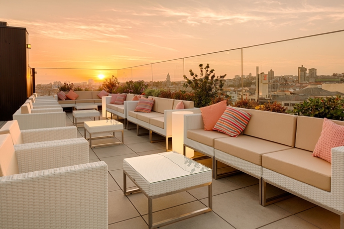 Imagen de los exteriores del Hotel Premium Porto Downtown. Foto 11