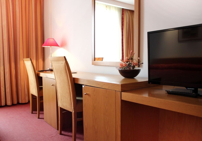 Imagen de la habitación del Hotel Premium Porto Maia. Foto 5