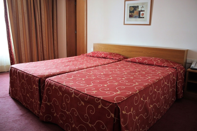 Imagen de la habitación del Hotel Premium Porto Maia. Foto 11