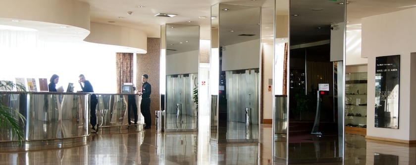 Imagen de los interiores del Hotel Premium Porto Maia. Foto 16