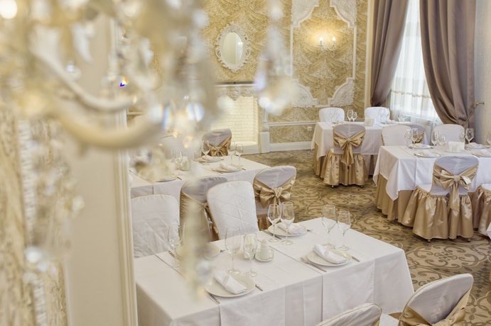 Imagen del bar/restaurante del Hotel Premium Pushkin. Foto 3