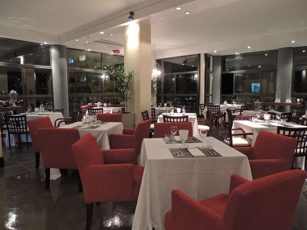 Imagen de los interiores del Hotel Premium Tower Suites San Luis. Foto 8