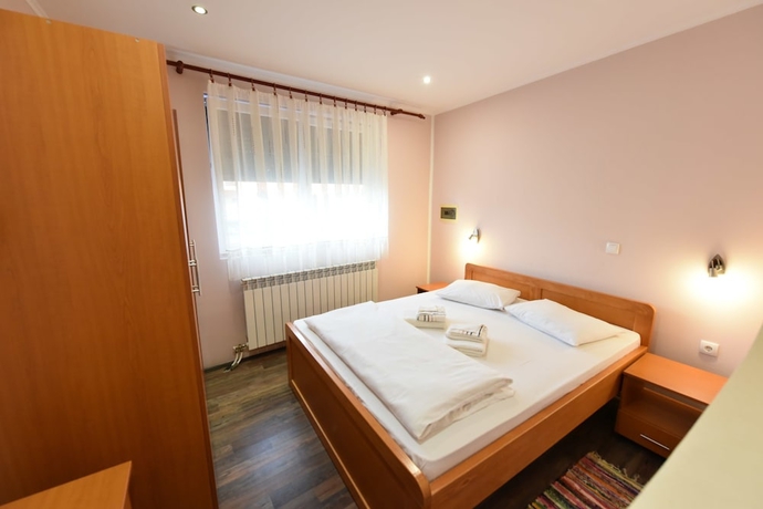 Imagen de la habitación del Hotel Prenociste Stojic Novi Sad. Foto 2