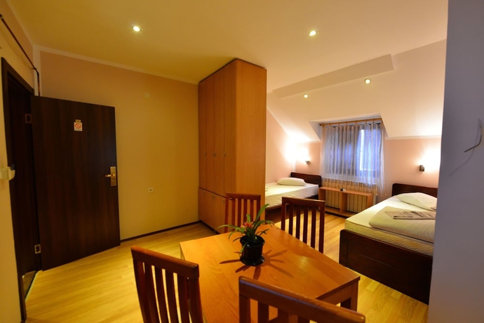 Imagen de la habitación del Hotel Prenociste Stojic Novi Sad. Foto 6
