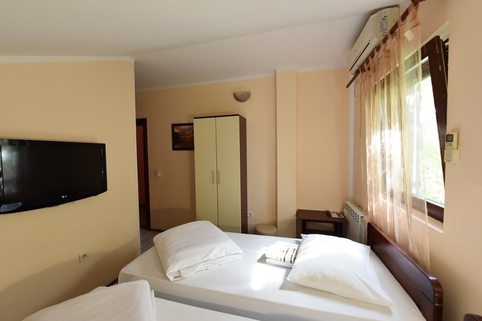 Imagen de la habitación del Hotel Prenociste Stojic Novi Sad. Foto 8