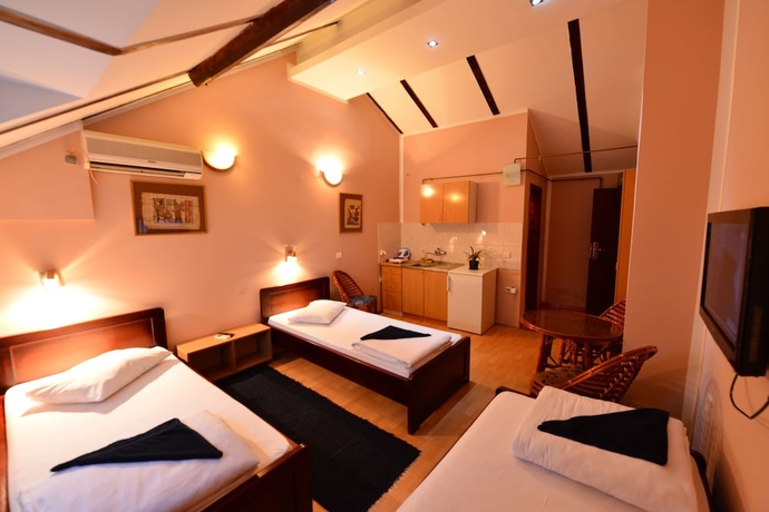 Imagen de la habitación del Hotel Prenociste Stojic Novi Sad. Foto 9