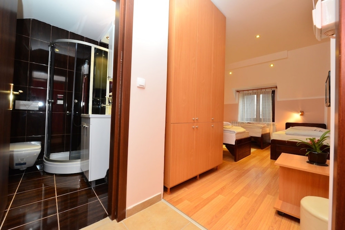 Imagen de la habitación del Hotel Prenociste Stojic Novi Sad. Foto 11