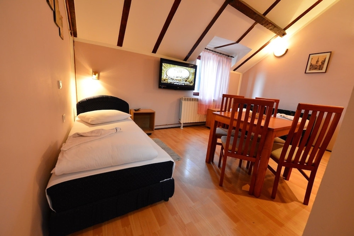 Imagen de la habitación del Hotel Prenociste Stojic Novi Sad. Foto 17