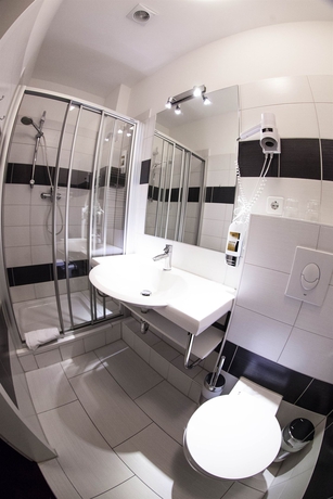 Imagen de la habitación del Hotel Prens Berlin. Foto 3