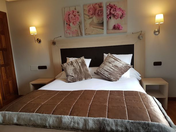 Imagen de la habitación del Hotel Presa. Foto 8