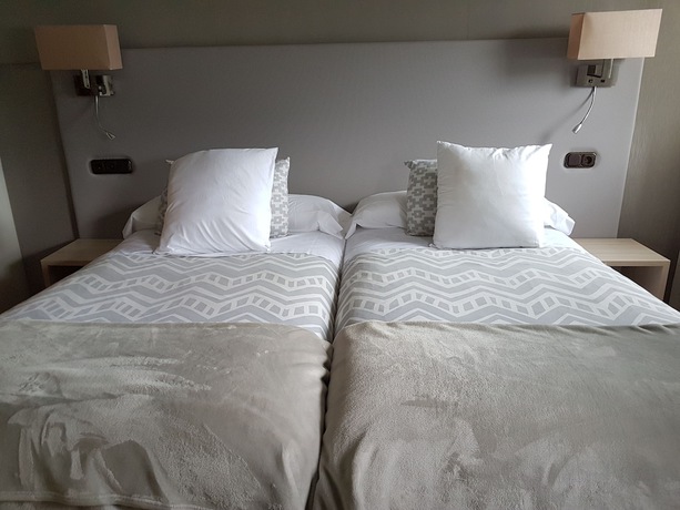 Imagen de la habitación del Hotel Presa. Foto 18