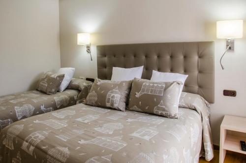 Imagen de la habitación del Hotel Presa. Foto 19