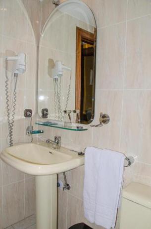 Imagen de la habitación del Hotel Presa. Foto 20