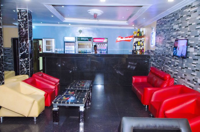 Imagen del bar/restaurante del Hotel Prescotts. Foto 8