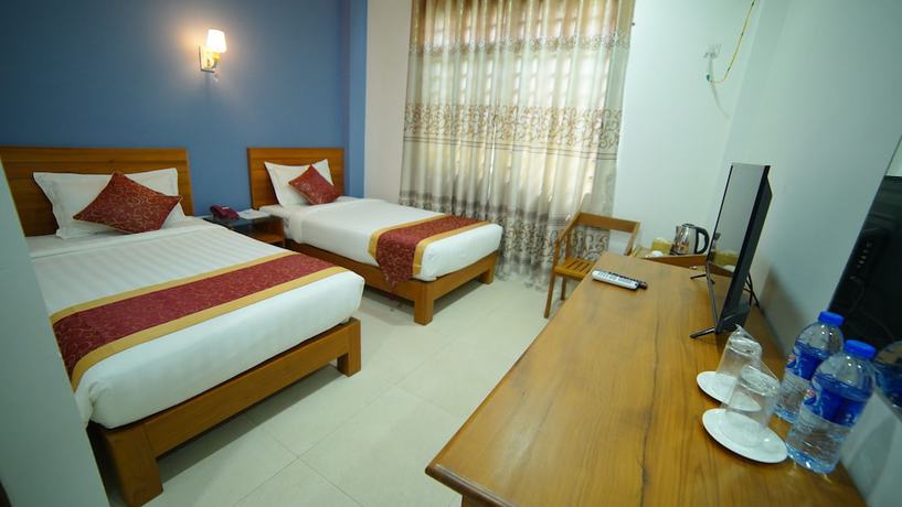 Imagen de la habitación del Hotel Present. Foto 15