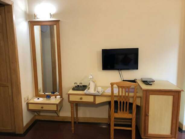 Imagen de la habitación del Hotel Presidency. Foto 5