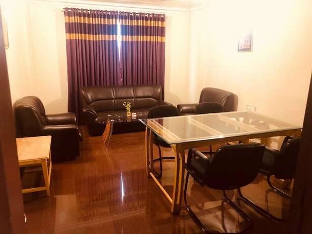 Imagen de la habitación del Hotel Presidency. Foto 12