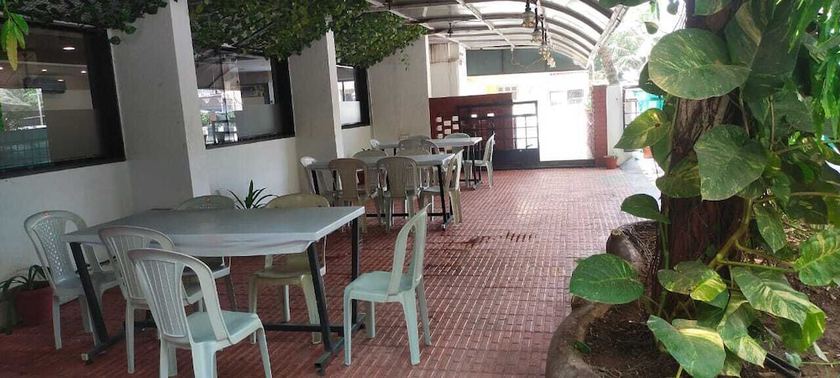 Imagen del bar/restaurante del Hotel Presidency Landmark. Foto 1