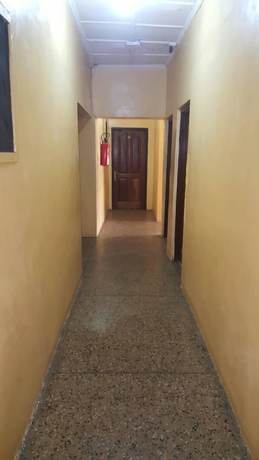 Imagen de los interiores del Hotel President, Accra. Foto 18