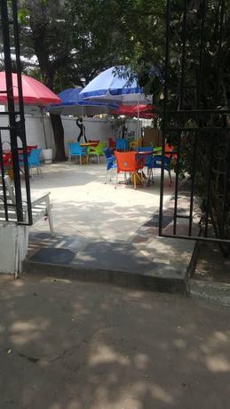 Imagen del bar/restaurante del Hotel President, Accra. Foto 6