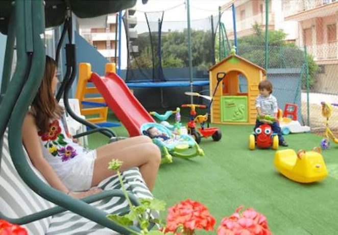 Imagen de los exteriores del Hotel President, Acquaviva Picena. Foto 17