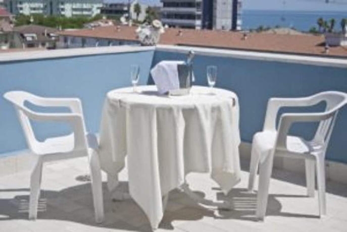 Imagen de la habitación del Hotel President, Acquaviva Picena. Foto 16