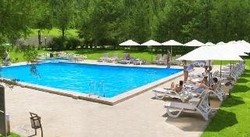 Imagen de la piscina del Hotel President By Hrazdan Cjsc. Foto 19