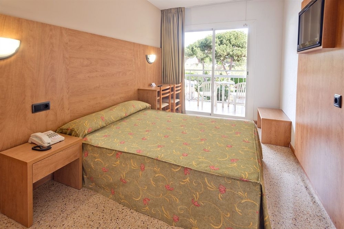 Imagen de la habitación del Hotel President, Calella. Foto 5