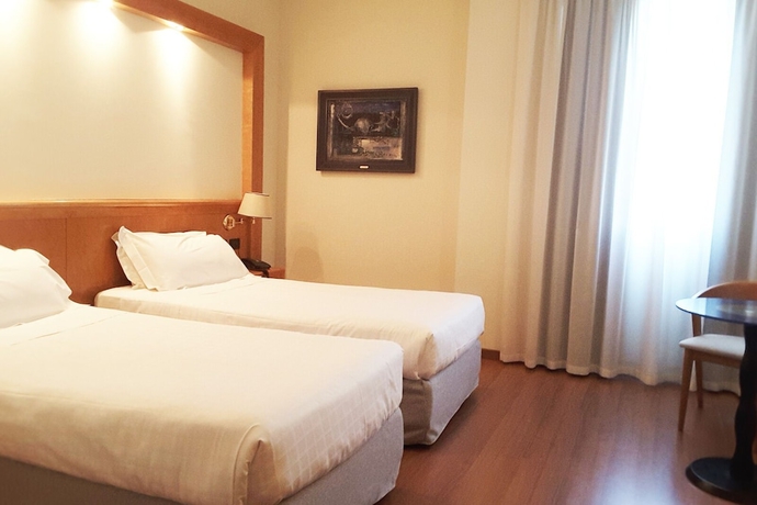 Imagen de la habitación del Hotel President, Correggio. Foto 8