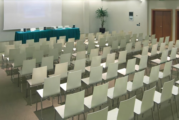 Imagen de los interiores del Hotel President, Correggio. Foto 14