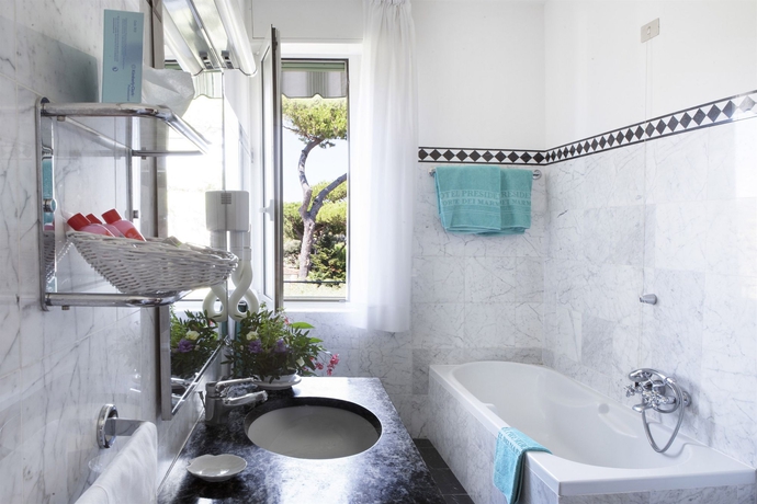 Imagen de la habitación del Hotel President, Forte de Marmi. Foto 4