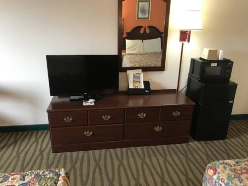 Imagen de la habitación del Hotel President Inn & Suites. Foto 3