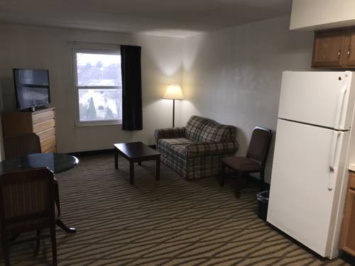 Imagen de la habitación del Hotel President Inn & Suites. Foto 13
