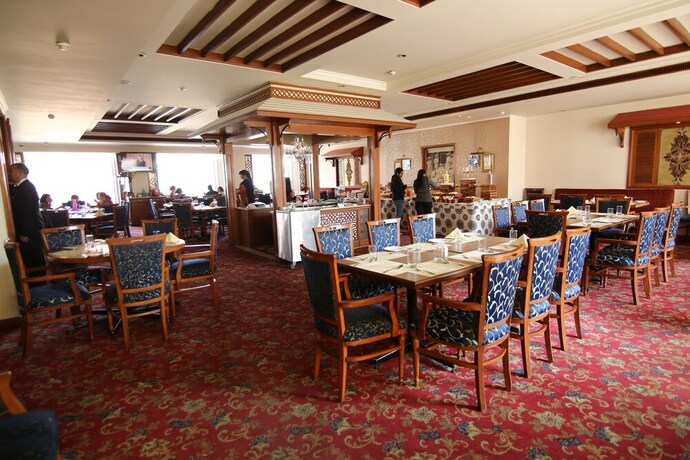 Imagen del bar/restaurante del Hotel President, Jalandhar. Foto 22