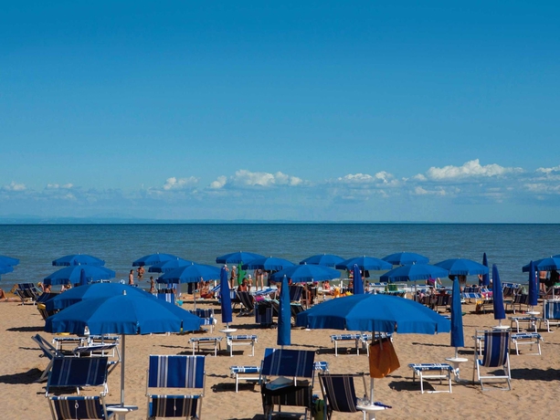 Imagen de los exteriores del Hotel President, Lignano Sabbiadoro. Foto 14