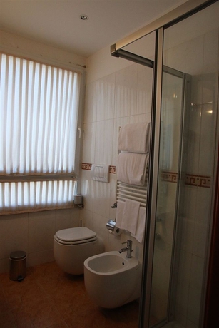 Imagen de la habitación del Hotel President, Mestre. Foto 4