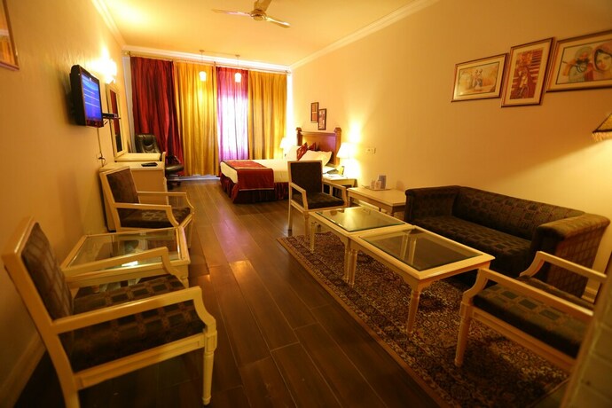 Imagen de la habitación del Hotel President New Court. Foto 11