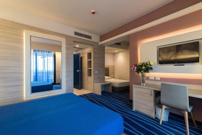 Imagen de la habitación del Hotel President Park. Foto 2