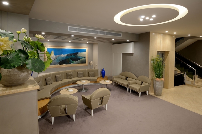 Imagen de los interiores del Hotel President Park. Foto 19