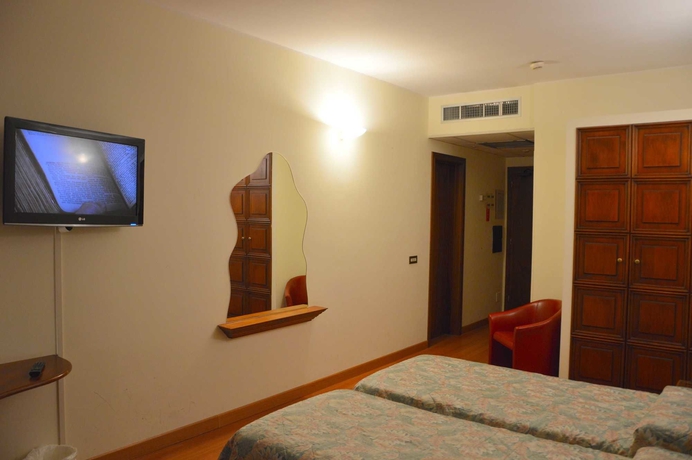 Imagen de la habitación del Hotel President, Prato. Foto 6