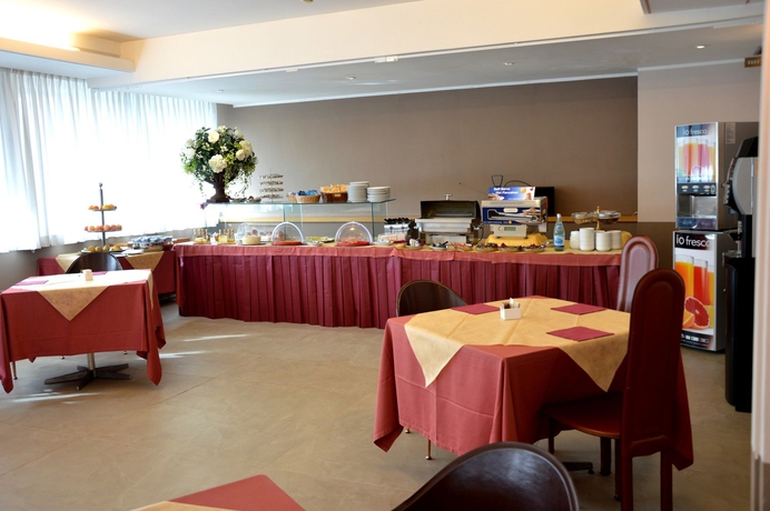 Imagen del bar/restaurante del Hotel President, Prato. Foto 3